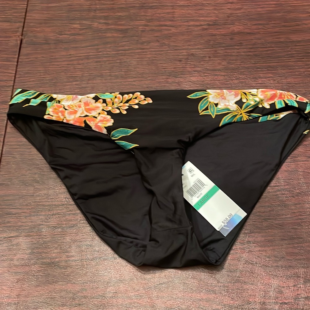 Isabella Rose bikini